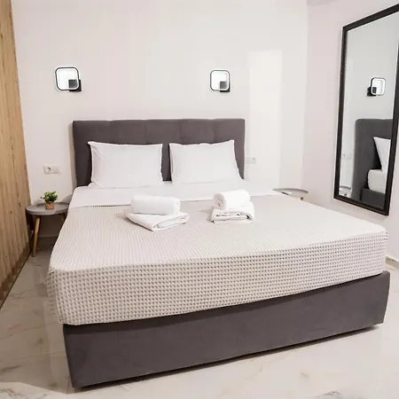 Hugo Superior Apartament *