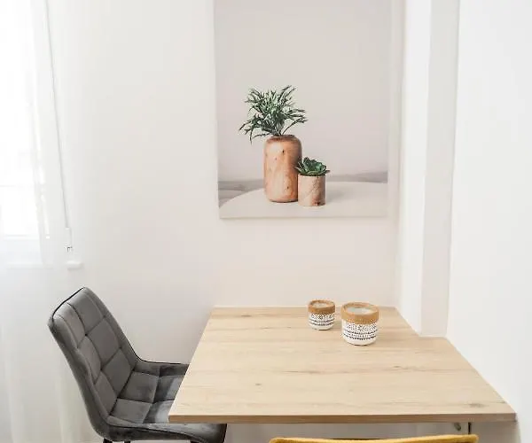 Apartman Hugo Superior *
