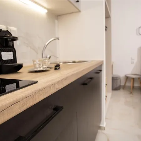 Hugo Superior * 테살로니키